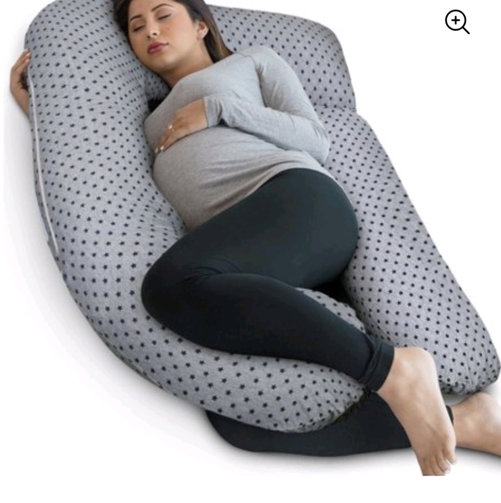Oversized maternity pillow
